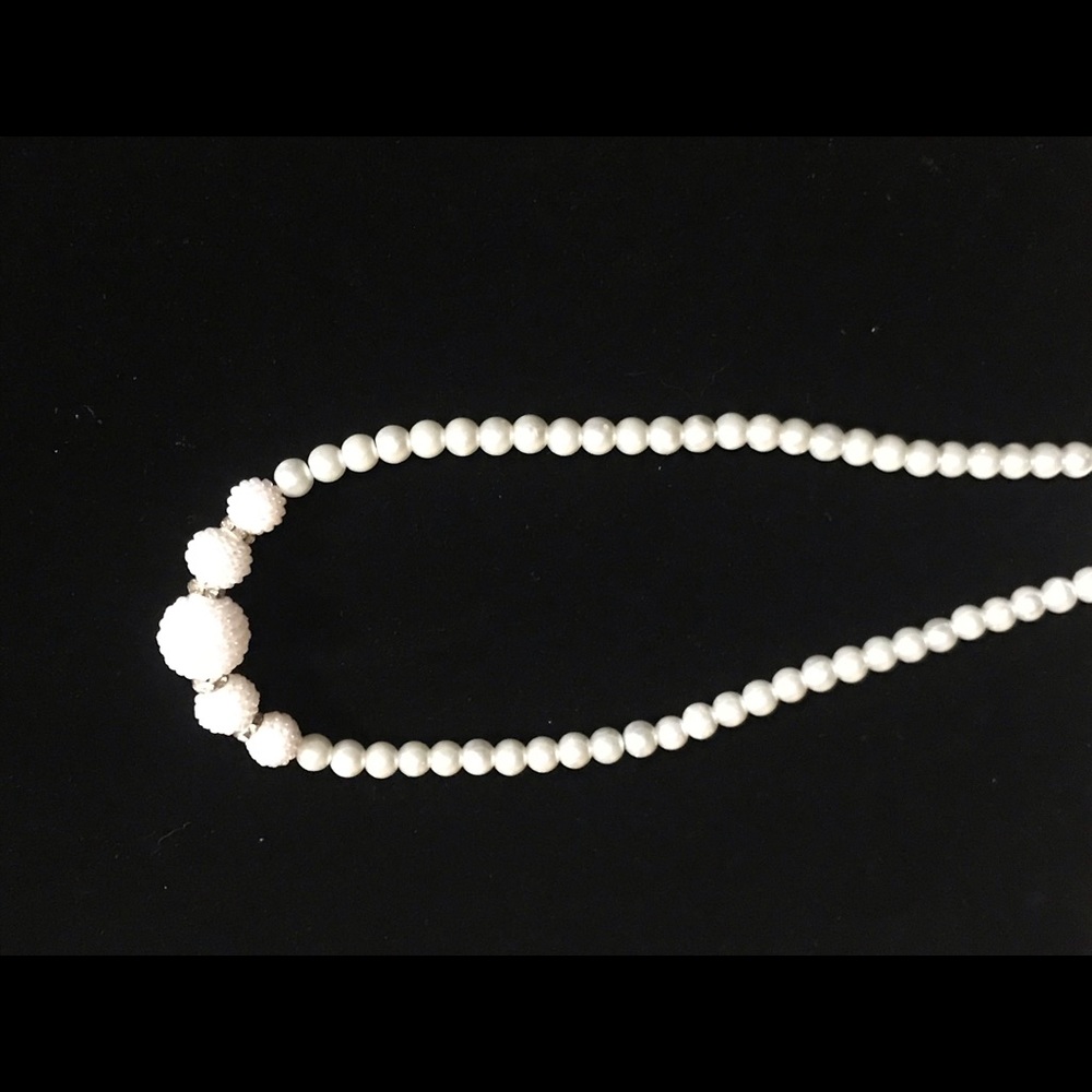 White necklace